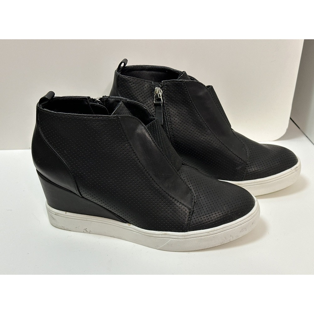 MIA, Christi Wedge Heel Black Perforated Leather Sneaker Booties Side Zip Sz 7.5
